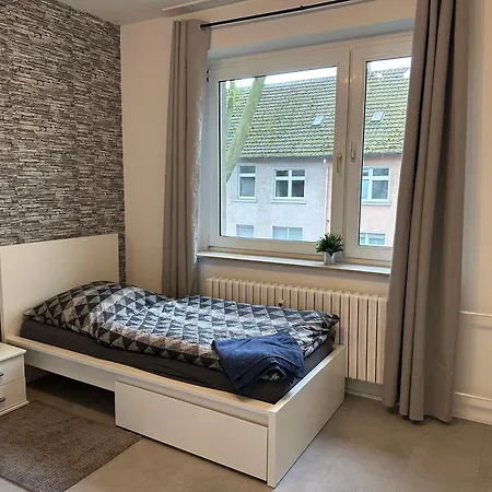 Fuer Familien, Urlauber Und Monteure 뒤스부르크