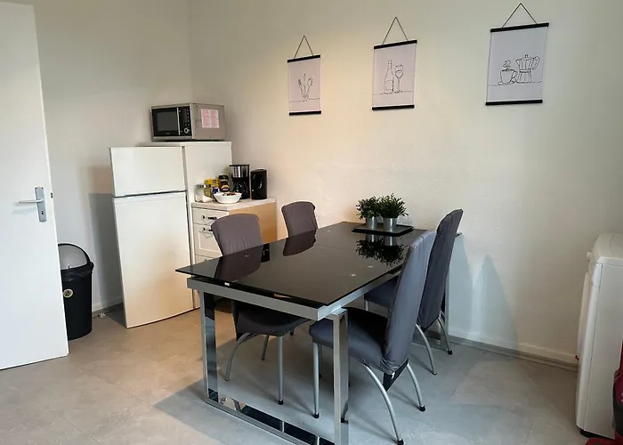 Appartement Fuer Familien, Urlauber Und Monteure Duisburg